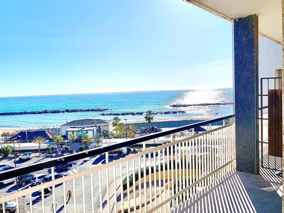 10 Min. Da Sanremo Appartamento Vista Mare 塔贾 外观 照片